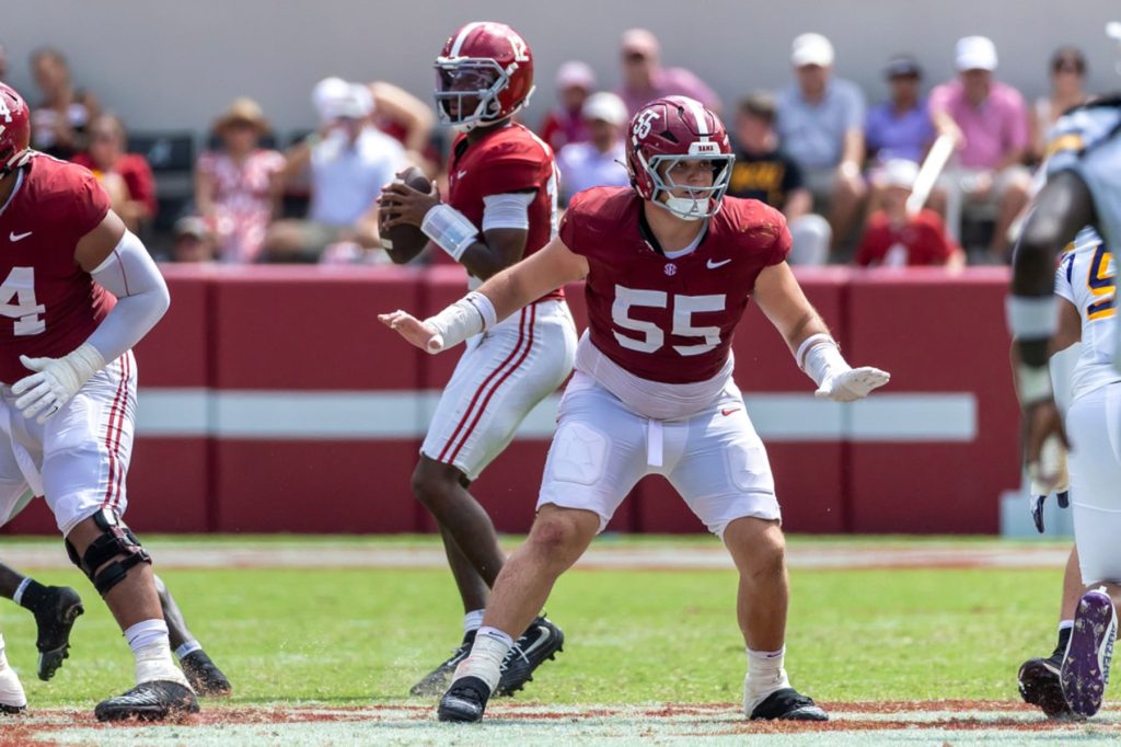 crucial alabama starter will likely miss tennessee game with leg injury