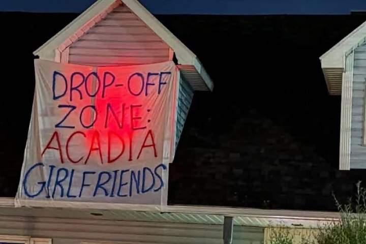 ‘degrading’ sign hung during homecoming prompts response from n.s. university president – halifax