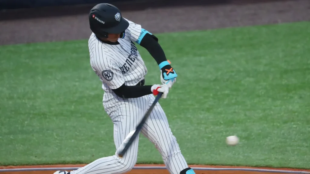 yankees’ george lombard responds to struggles in alds amid 0 7 showing offensively