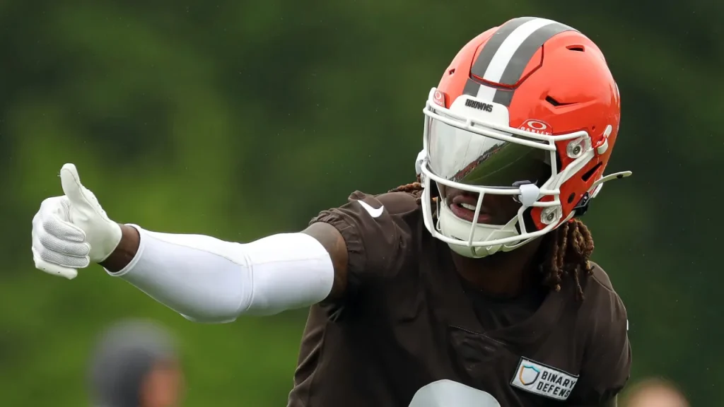 browns' $52.5 million wr 'could be had' in trade talks thanks to two rookies