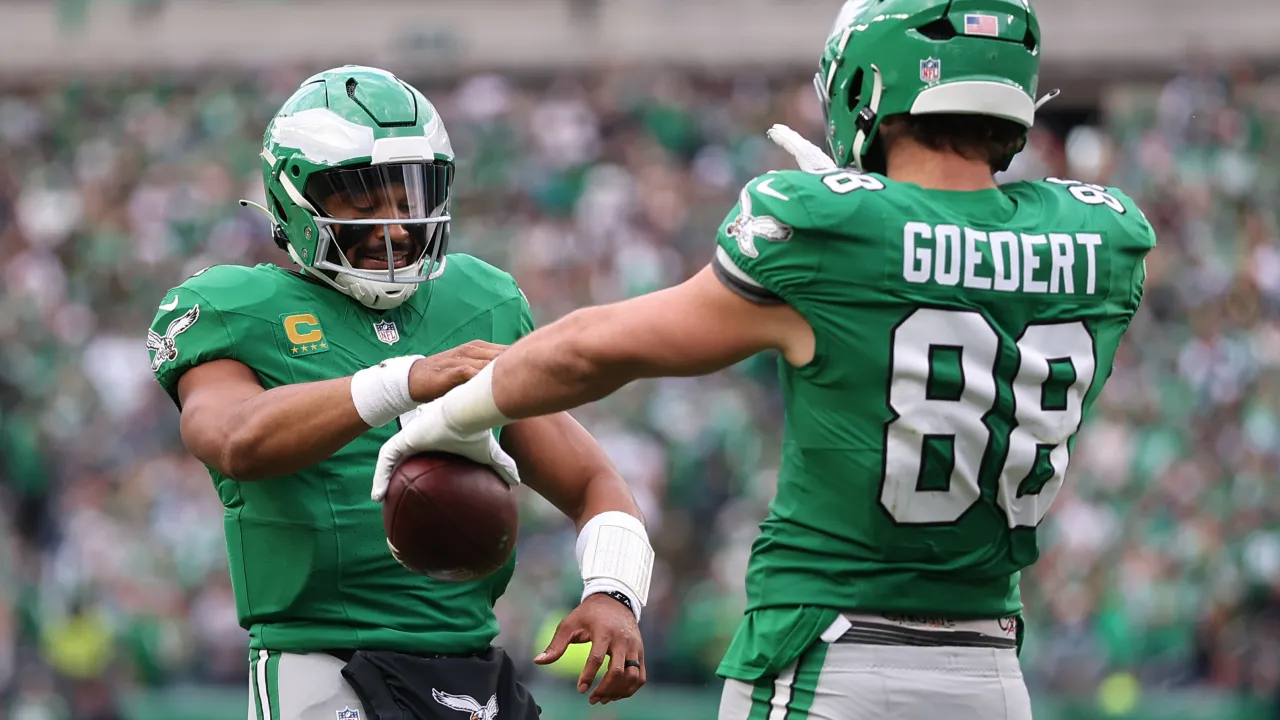 eagles finally get some good news as key weapon for jalen hurts is back from injury