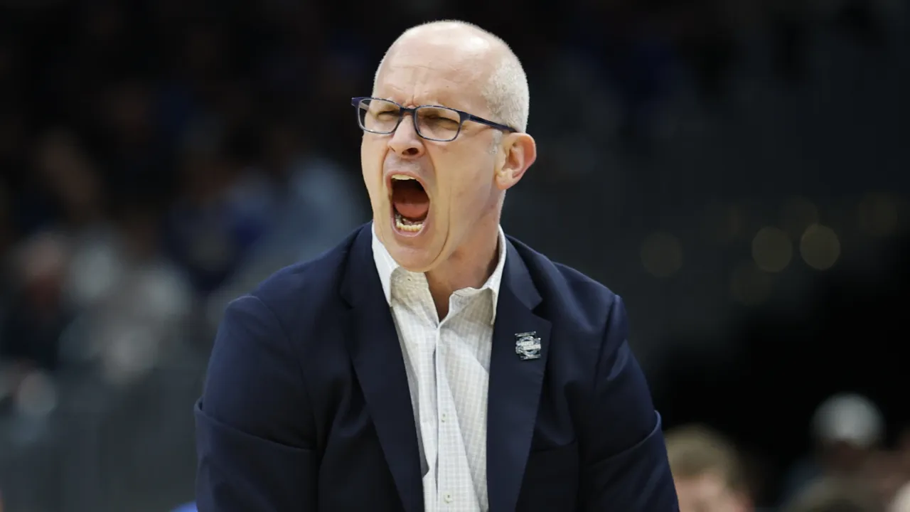 uconn vs. syracuse exhibition brings back a rivalry college basketball fans have missed