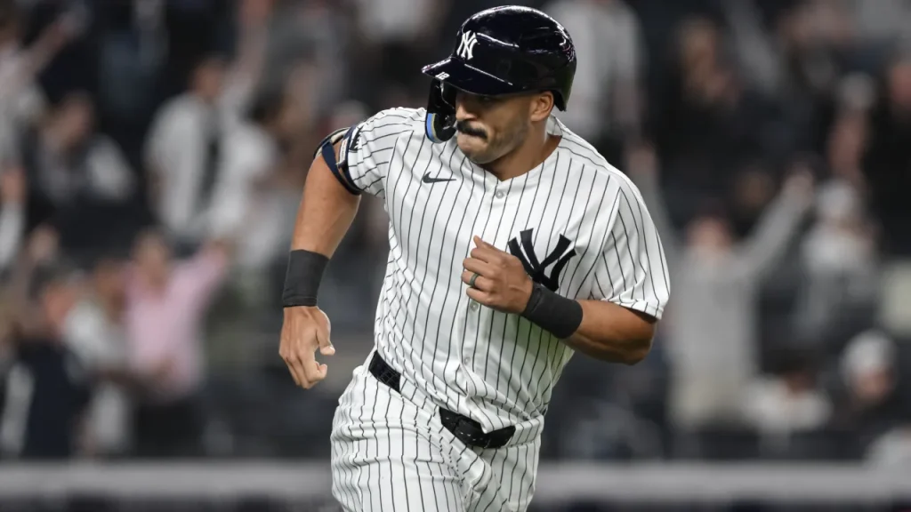 padres linked to reunion with .718 ops yankees outfielder in free agency