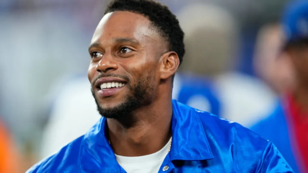 former giants star victor cruz marries dj orange calderon in courthouse ceremony