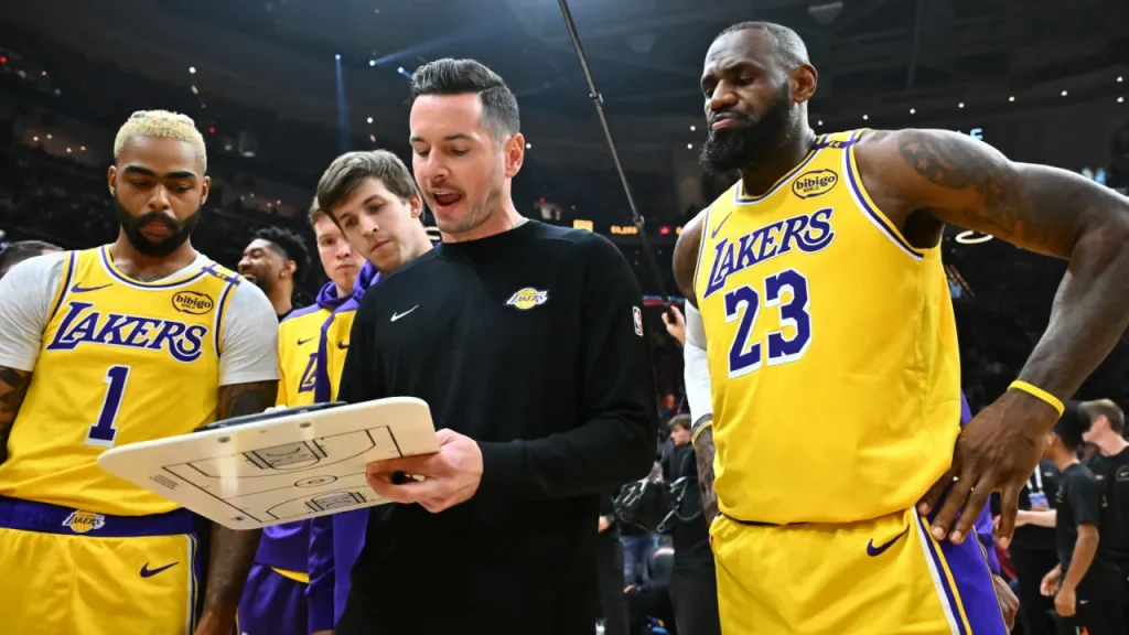 ex lakers, warriors three time nba champion joins d'angelo russell on reigning championship team