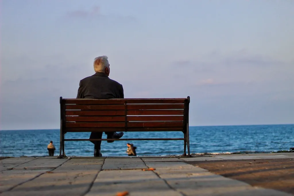 how loneliness affects foreigners in spain