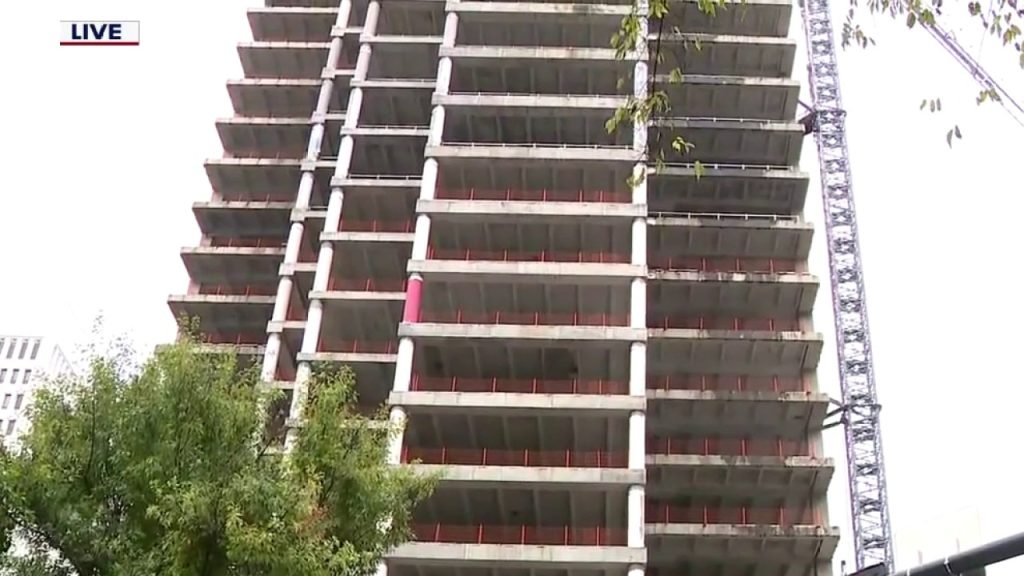 midtown atlanta residents urge city to inspect crumbling building